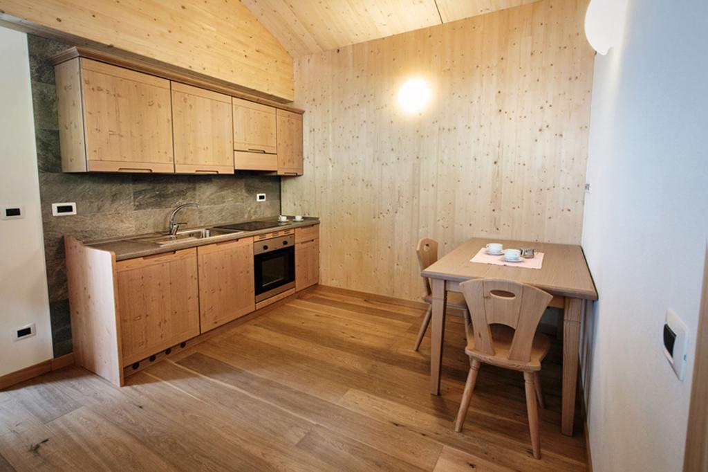 La Marmote Albergo Diffuso Di Paluzza Ronc Bilik gambar