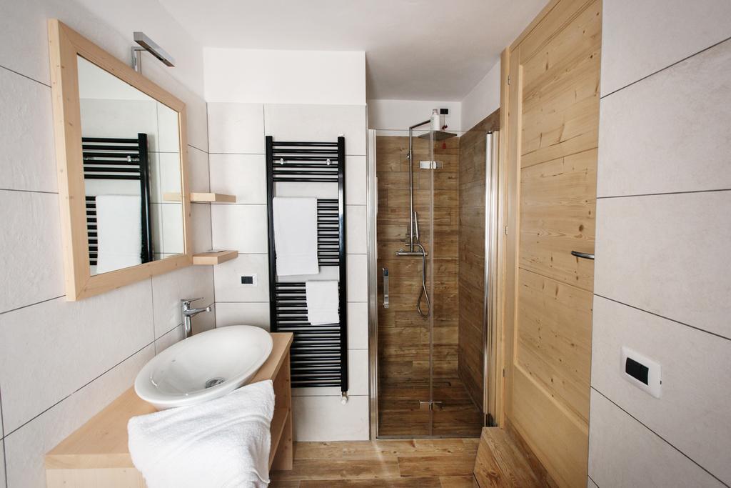 La Marmote Albergo Diffuso Di Paluzza Ronc Bilik gambar